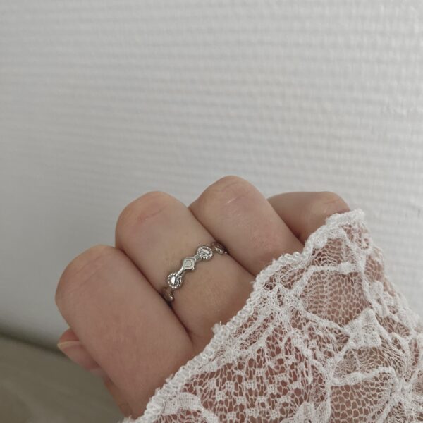 Ring 'Dainty'