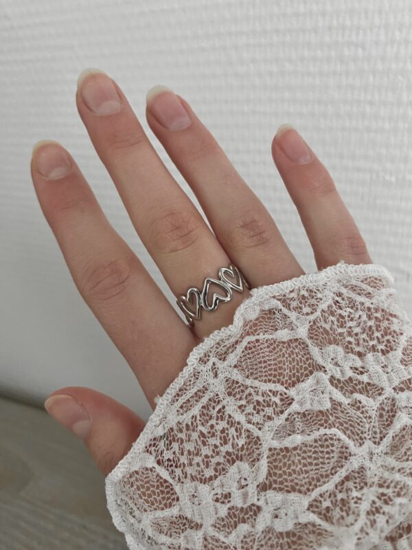 Ring 'Twisted love'