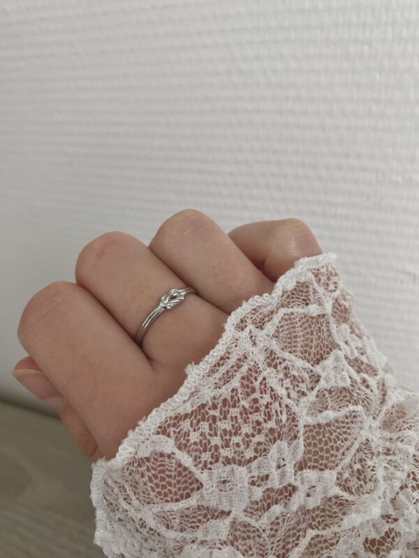 Ring 'Knot'