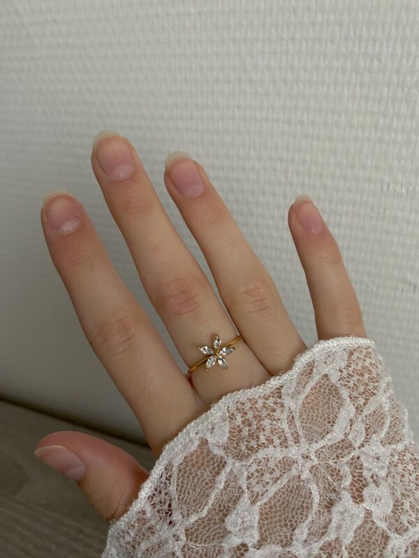 Ring 'Simple strass flower'