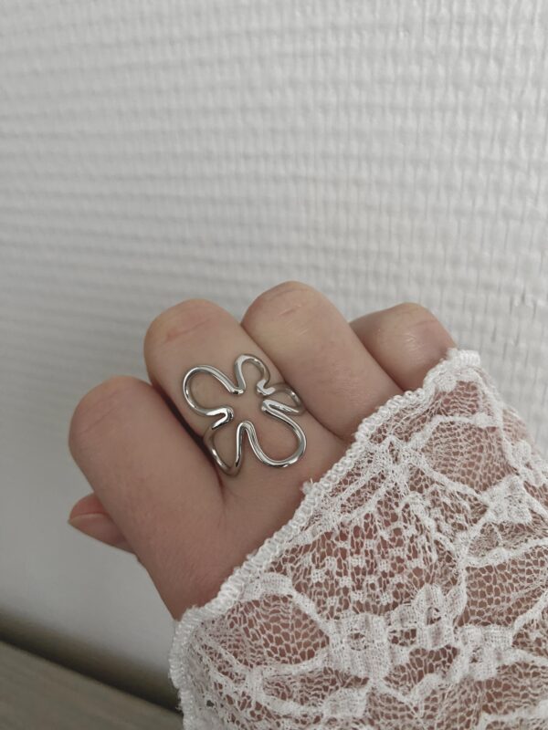 Ring 'Hippie flower'