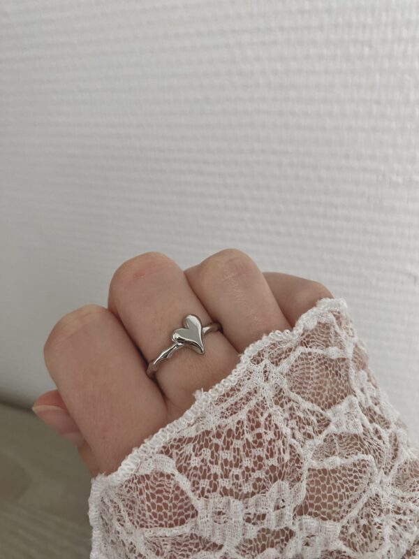 Ring 'Thick heart'