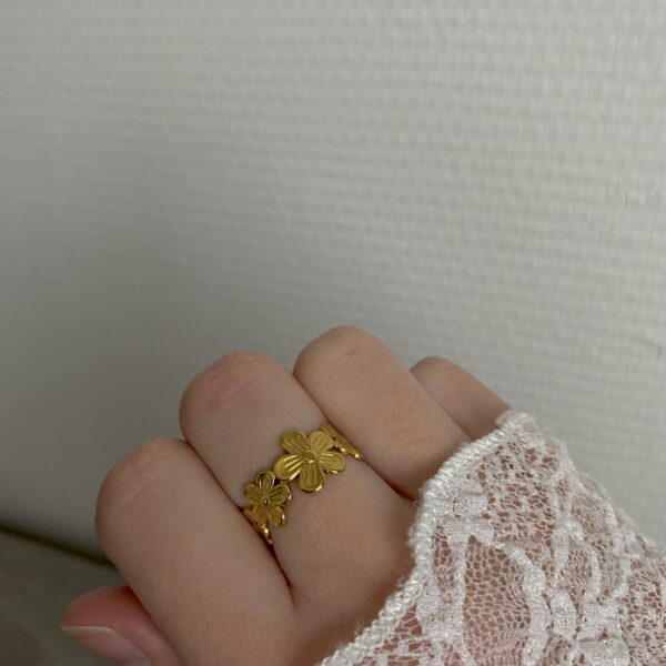 Ring 'Flowers'